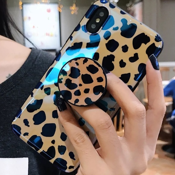 Leopard print iPhone case with pop up holder - Picture 2 of 5